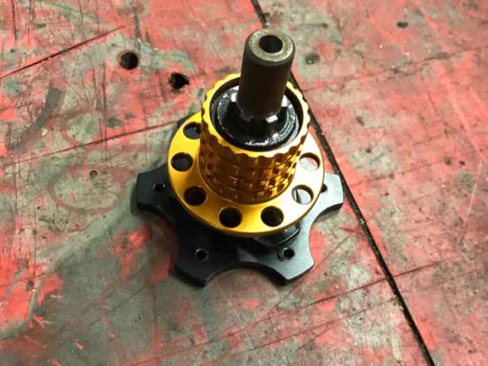 Moyeu volant escamotable Sparco neuf 2