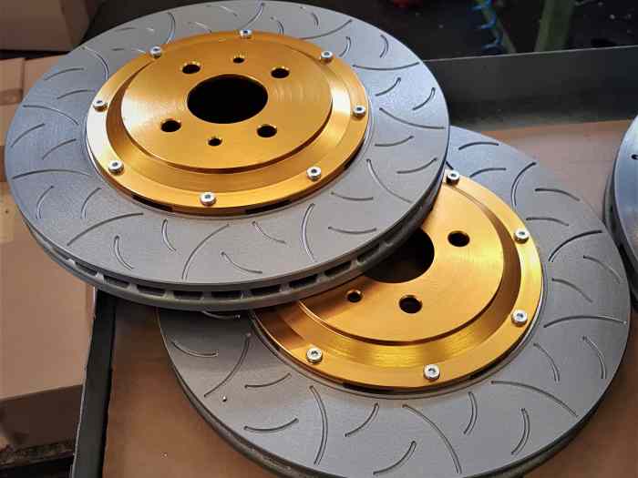 Disques de frein + bols de compétition sur mesure 3