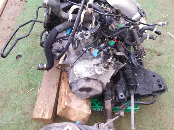 Moteur EW10 206 s16 2