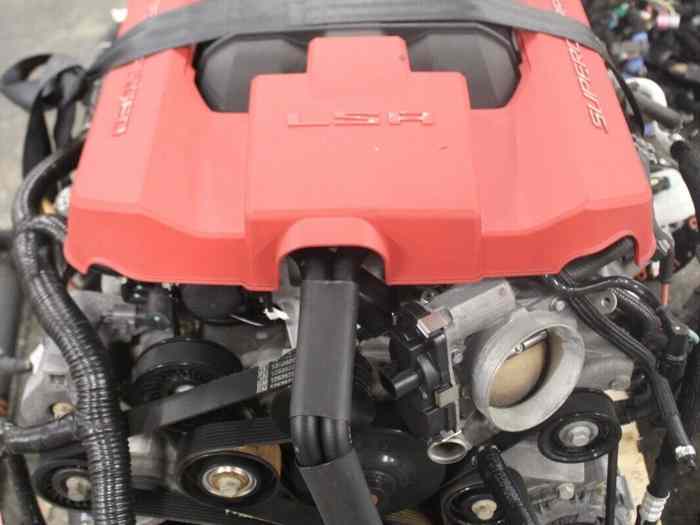 Vends moteurs CHEVROLET CAMARO ZL1 LSA de 2013. 1