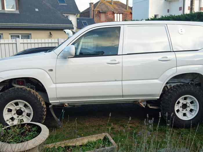 TOYOTA Land Cruiser KDJ 120 T2 0