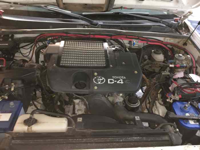 TOYOTA Land Cruiser KDJ 120 T2 4