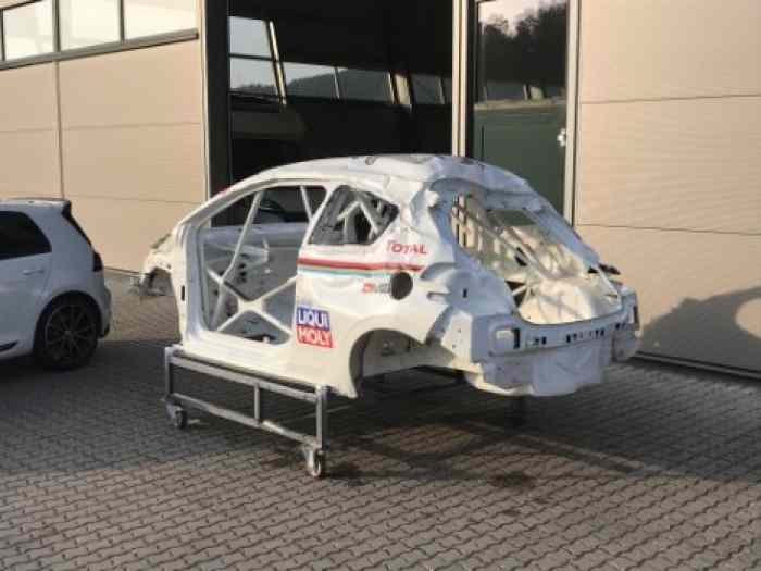 208 R2 only Chassis with damage 1