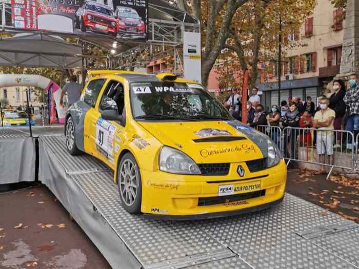 Clio super 1600 trophée bugalski