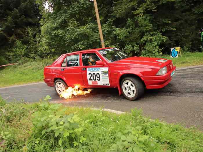 ALFA 75 TURBO GR A – photo 1 sur 6
