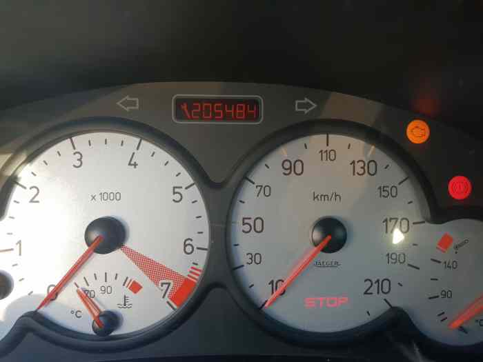 206 cc 2l16s pour pièce 2