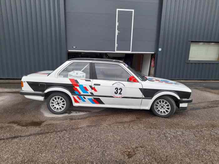 BMW 325 IX E30 avec nouveau PTH FFSA Rallye J2 3