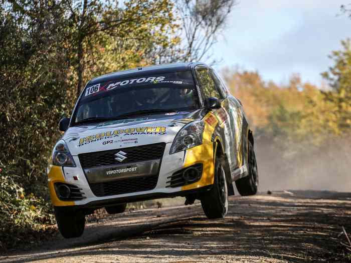 Suzuki Swift R1 rally 2