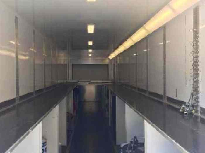 SOLD !!! USED TRAILER BISCHOFF BY PADDOCK DISTRIBUTION 2