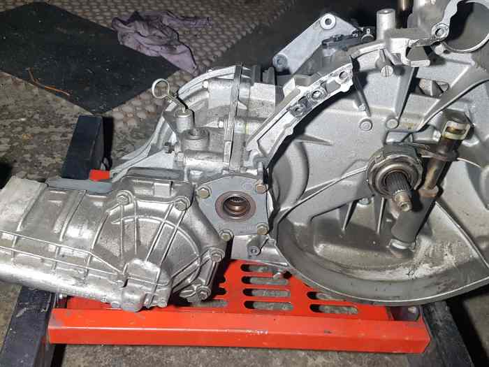 Boîte de vitesses de Peugeot J5 ou Citroën C25 4x4 1