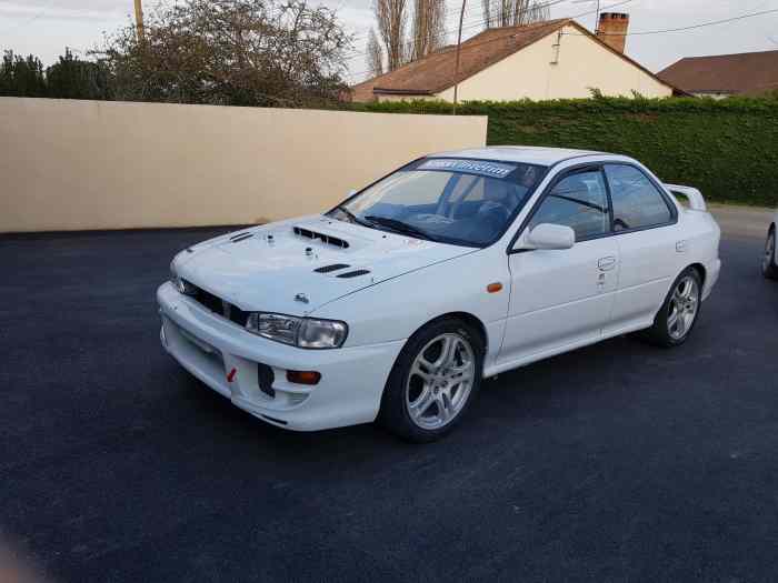 Subaru impreza gt 0