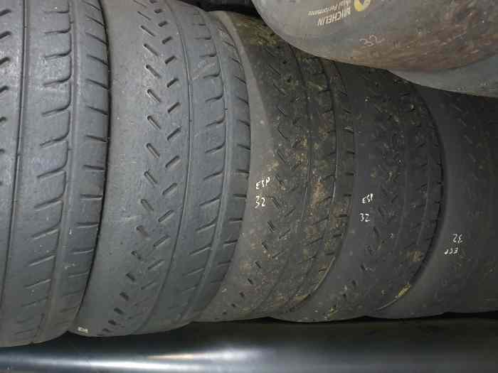 PNEUS MICHELIN R32 ET P01 18 2