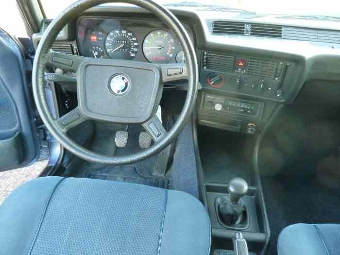 BMW 323 I E 21 4