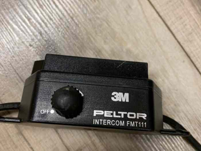 Inercom Peltor FMT111 + 2 casques PELTOR IDEAL VHC 1