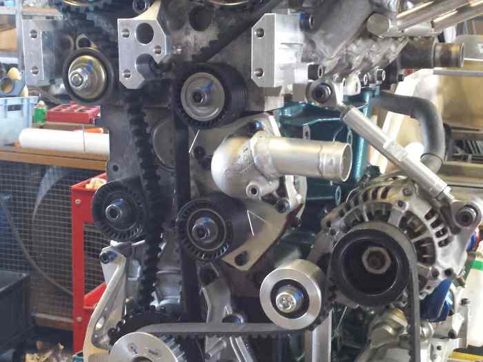 moteur 1600 base F4R 230cv