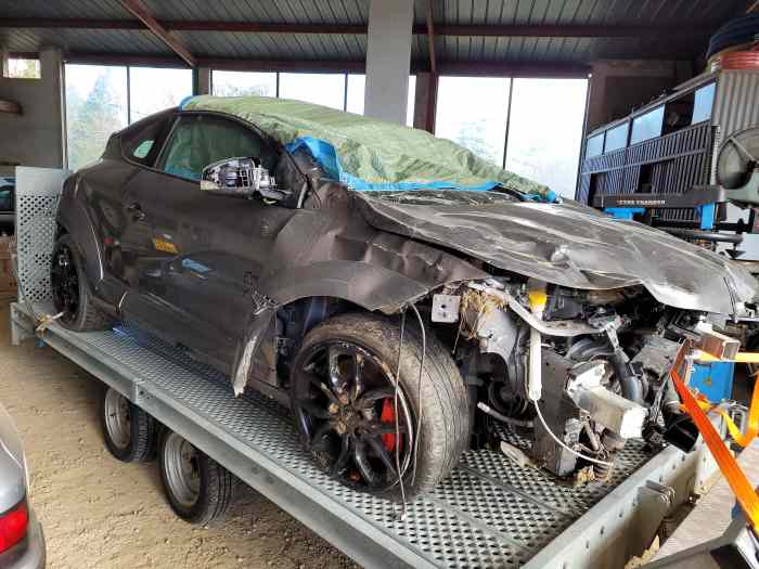 Megane 3 rs 265ch accidentée