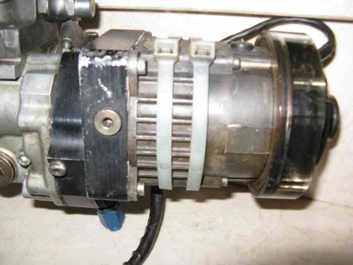 BMW M12/13 F1 Turbo Kugelfischer pump 1