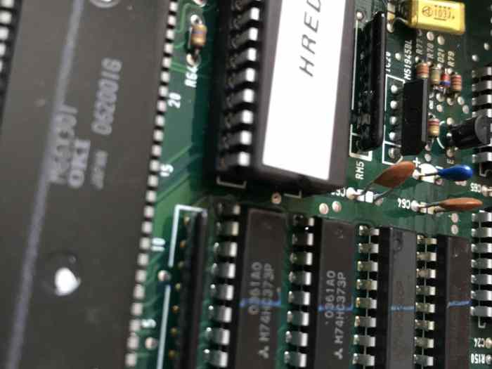 CALCULATEUR ECU HONDA HRED 4