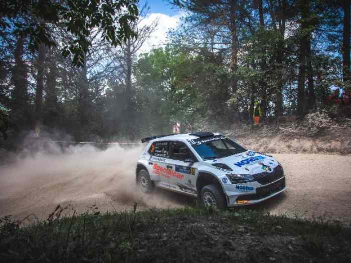 Specialcar location SKODA EVO 2 & PEUGEOT RALLY 4 Asphalte et Terre 4