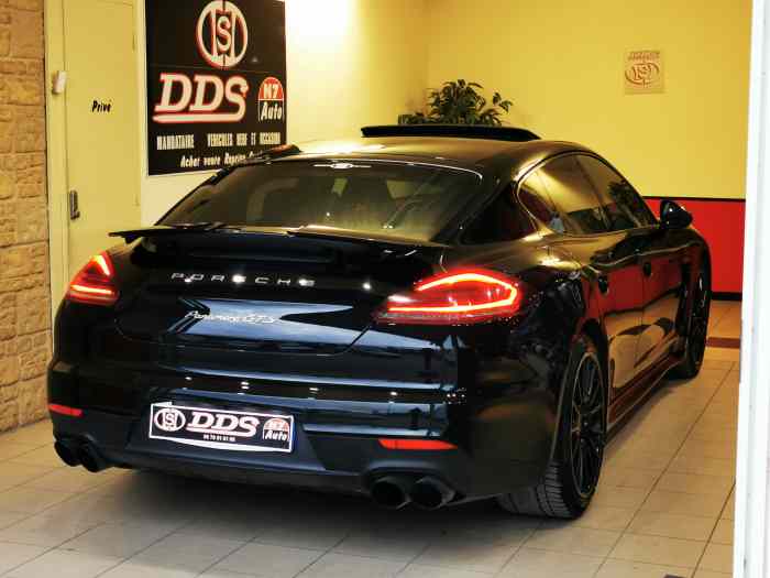 PORSCHE PANAMERA GTS FULL OPTIONS 3