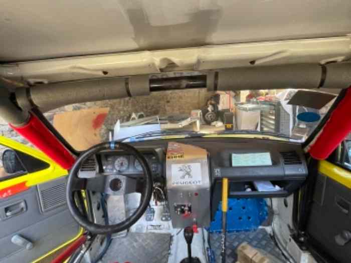 Peugeot 205 f2000 ex GrA préparation PTS 4