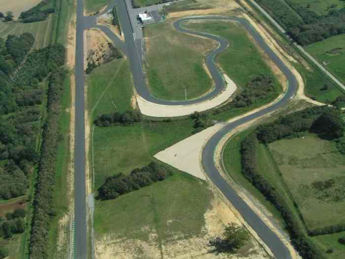 Location Ligier JS2R 1