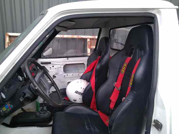 504 Pick up Rallye Raid Historique 3