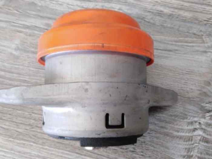 Support moteur PSA pour 106 S16 0