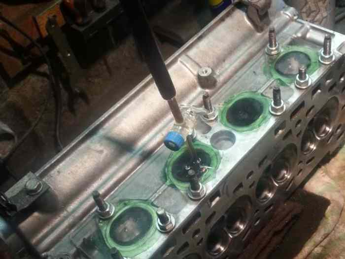 moteur TU5J4 3