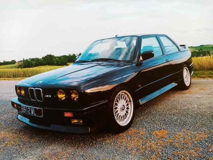 Rare BMW M3 e30 Tour de Corse 89000 Kms 0