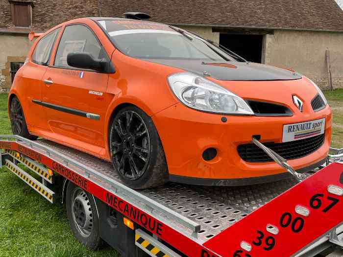 CLIO CUP X 85 4