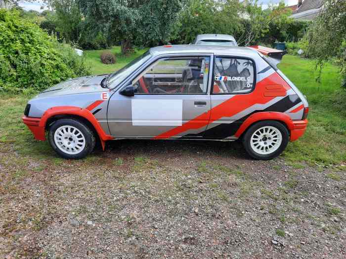 205 Rallye F2-12 0