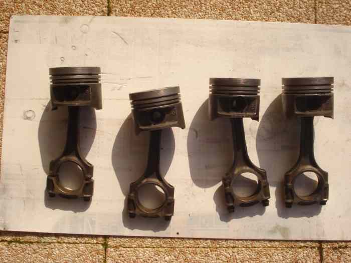 Pièces moteur Mercedes 190 16 S 0