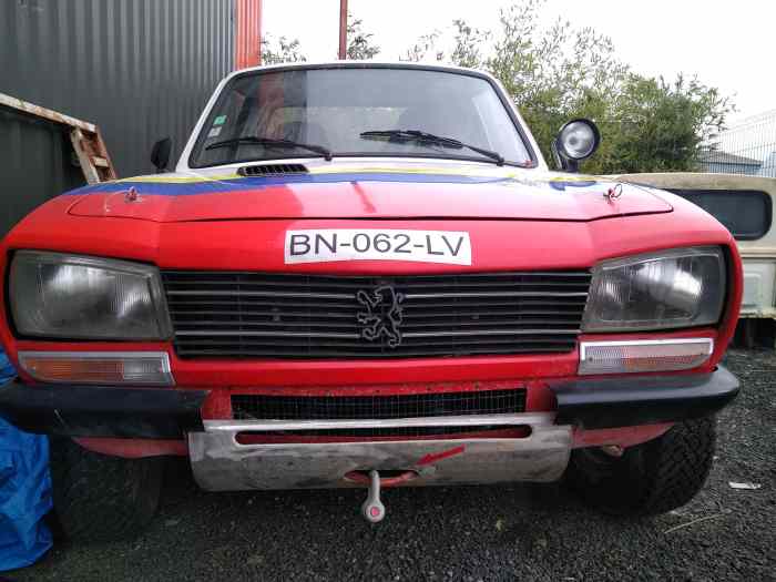 504 Pick up Rallye Raid Historique 0