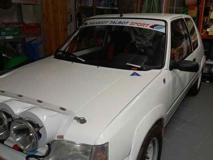 Peugeot 205 rallye 0