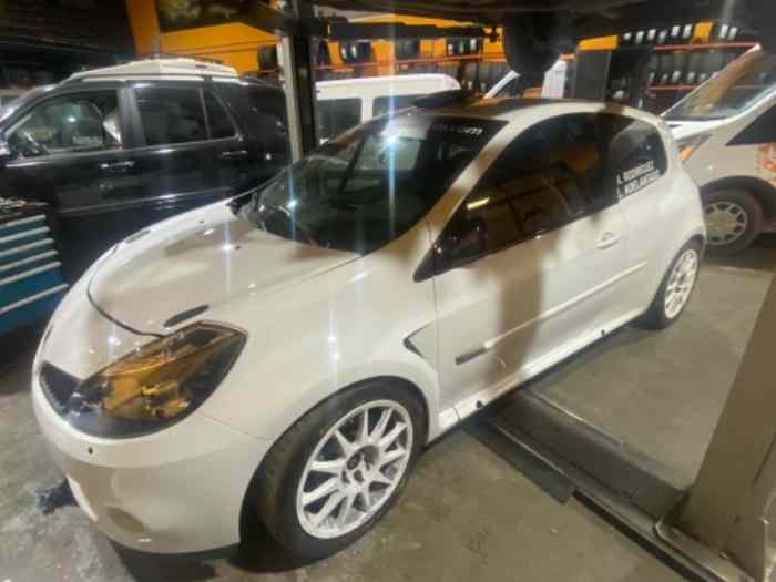 Clio R3 “Acces”