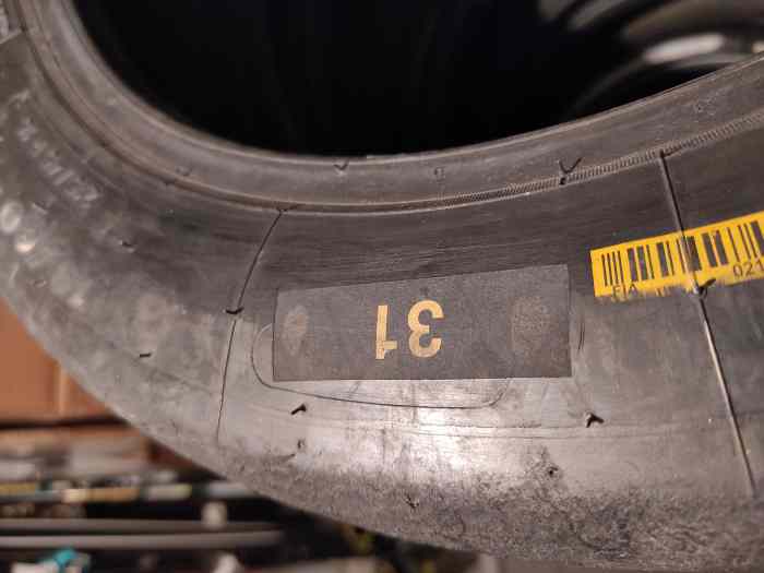 2 pneus Michelin R31 16 1
