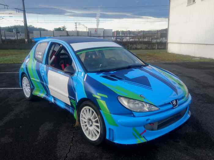 À VENDRE PEUGEOT 206 MAXI F2/14 1