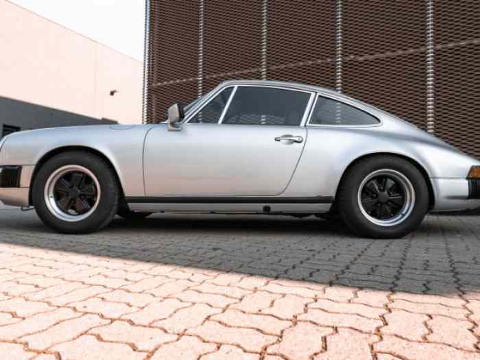 PORSCHE 911 SC - 1977 2