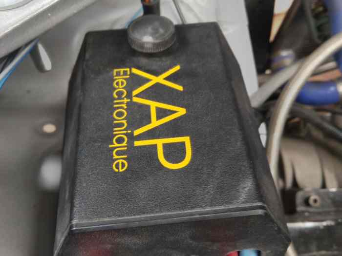 Power box Renault sport et coupe circuit XAP 1