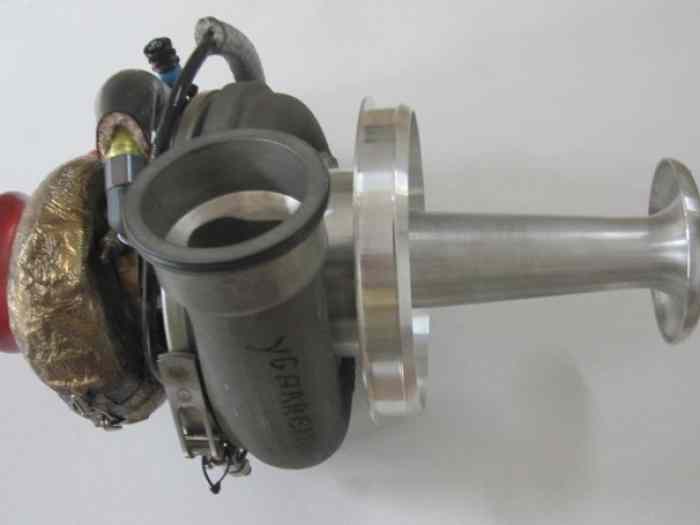 Garrett Racing turbocharger with restrictor for 400 hp 1