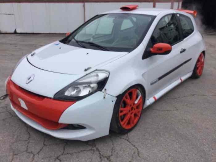 Clio 3 cup x85