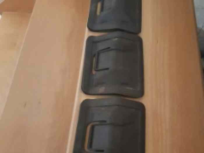 Protection passage de harnais en caoutchouc noir , nombre : 4 , origine SSV CANAM MAVERICK X3 XRS modèle 2018 0