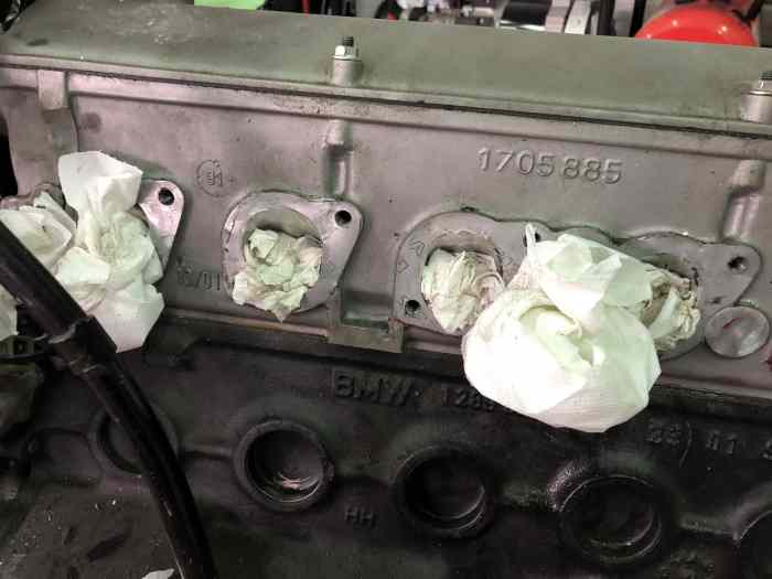 Moteur BMW M20B25 E30 / E21 5