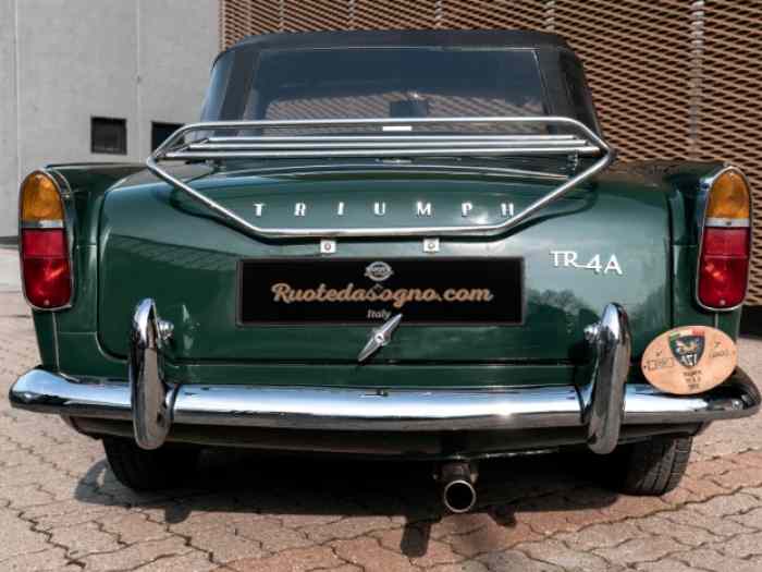 TRIUMPH TR4 A - 1965 2