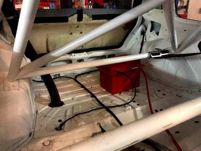 Renault Clio 2 Cup Racecar 2