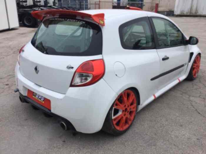 Clio 3 cup x85 1