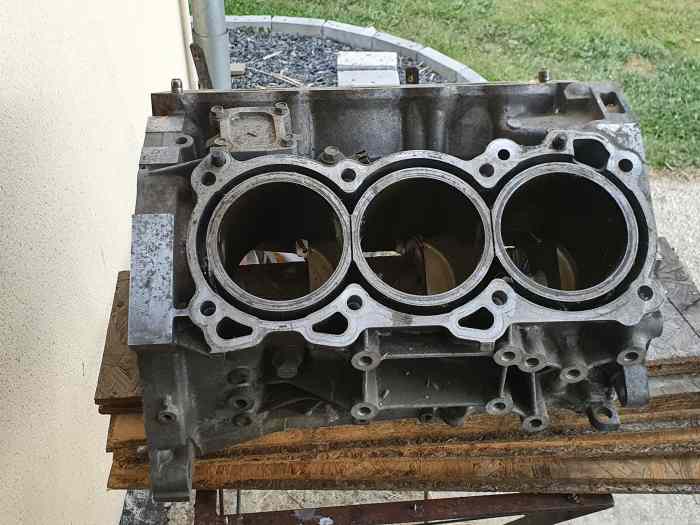 Bloc moteur nissan VQ35