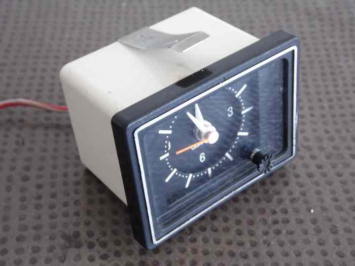 HORLOGE KIENZLE JAGUAR XJ 1973-1996 2