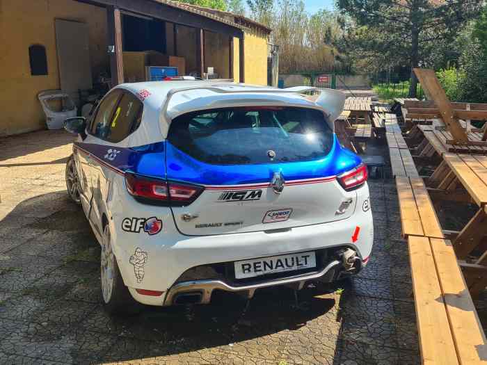 Renault clio 4 cup – photo 4 sur 6